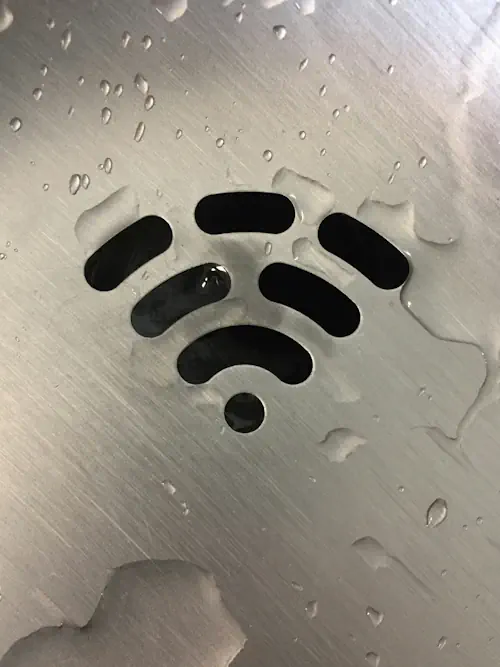Wifi logo met stukken uit = Slechte verbinding